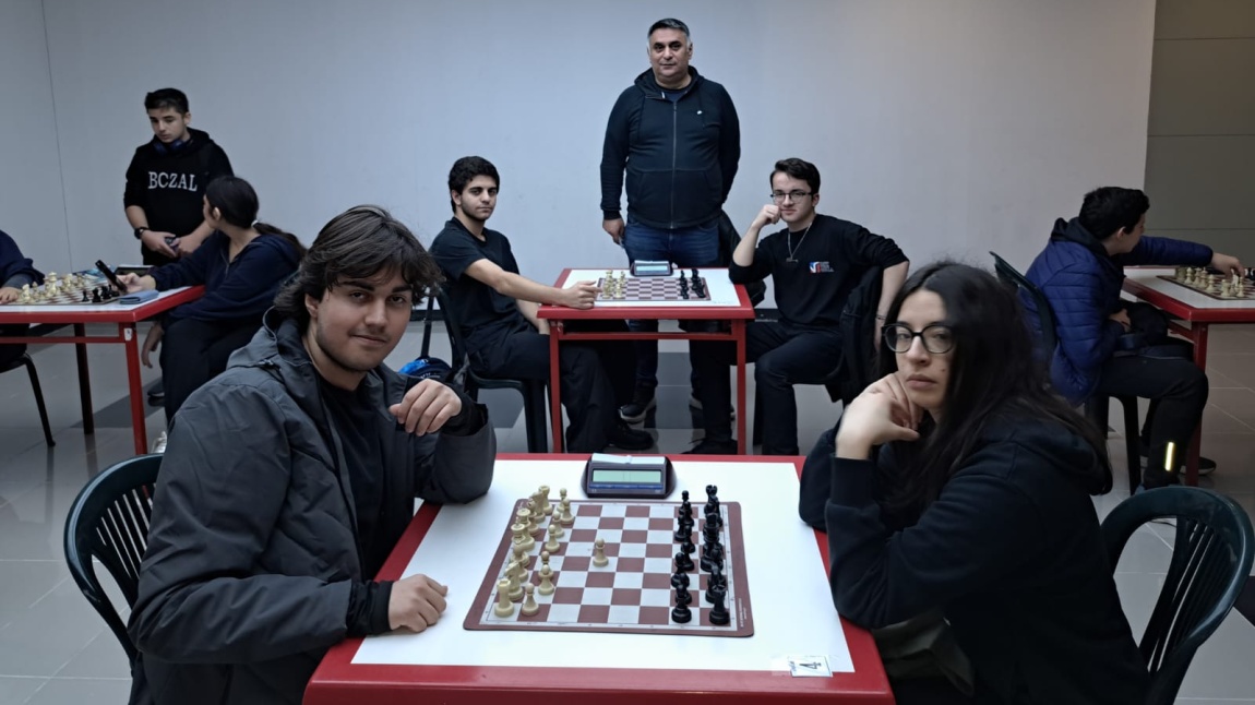 Okulumuz satranç takımı Kerem KUZUCUK başkanlığında İlçe turnuvasına katılmışlar